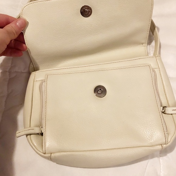 Small crossbody - Picture 2 of 4